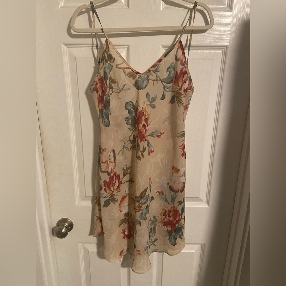 Night time essential- size L